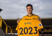 Raul Jimenez gắn bó 4 năm ở Wolves với bản hợp đồng 30 triệu bảng