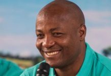 BRIAN LARA THAM GIA VÀO HỘI ĐỒNG 3 THÀNH VIÊN ĐỂ ĐÁNH GIÁ THẤT BẠI CỦA INDIES TẠI T20 WORLD CUP
